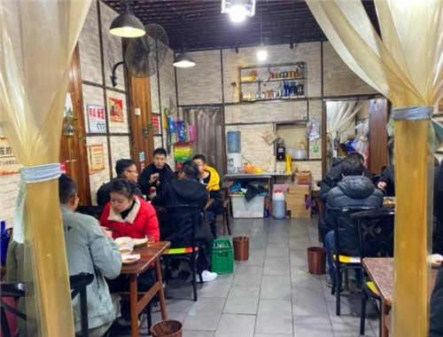 盘子串串香