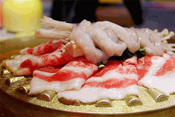 亲爱的创意料理章鱼水煎肉