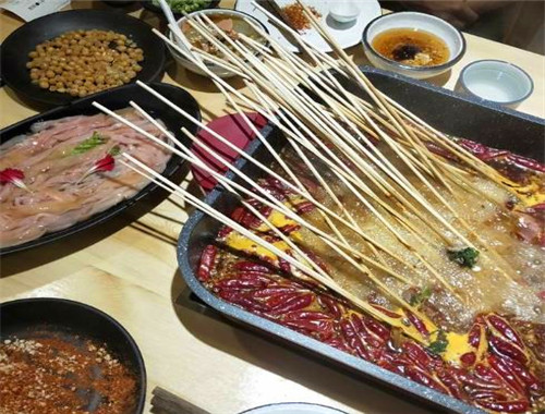 源记串串香