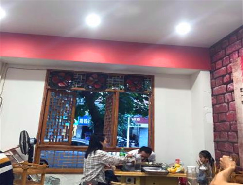 康二哥串串香