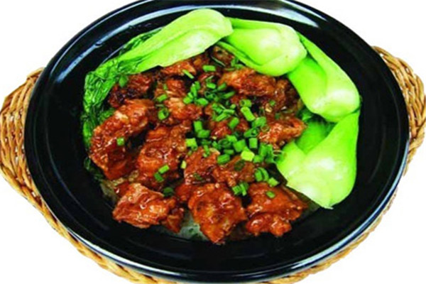 锅巴香香煲仔饭加盟