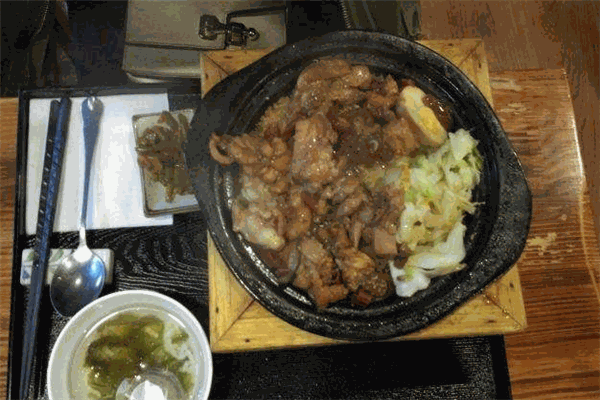 传家煲仔饭加盟