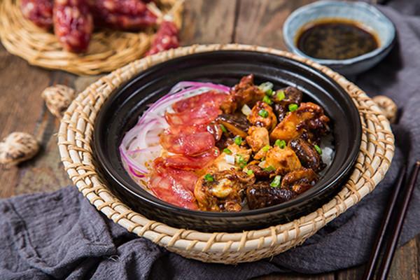 回味煲仔饭加盟