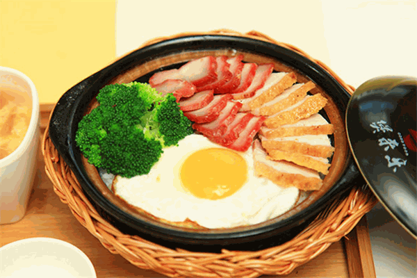 煲来乐专业煲仔饭加盟