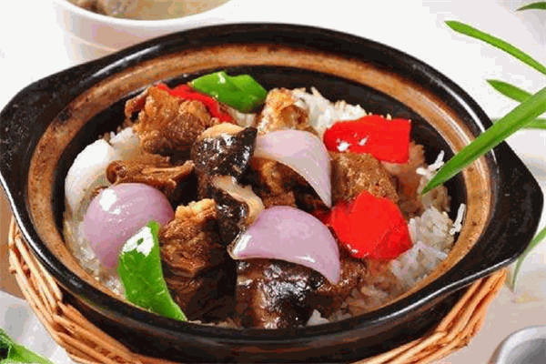 煲来乐专业煲仔饭