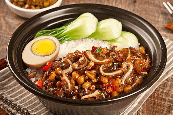 行天下功夫煲仔饭加盟