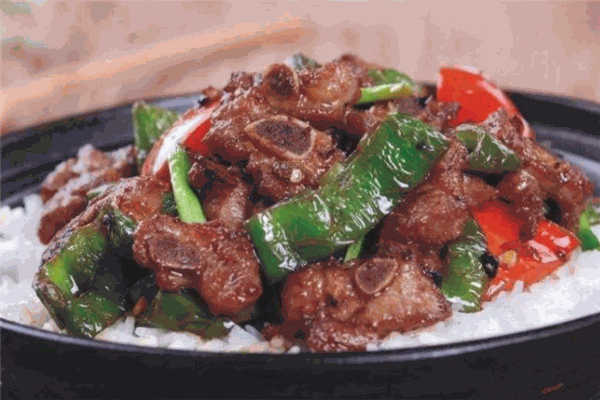 禾香煲仔饭加盟
