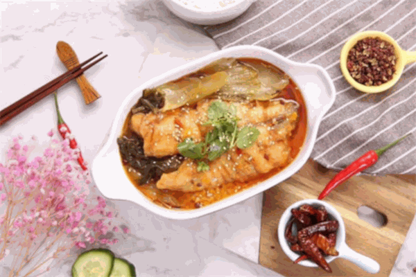 巧阿哥无骨烤鱼饭