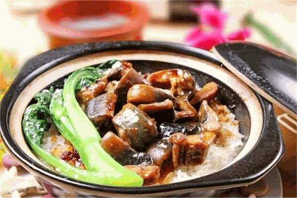 胖胖煲仔饭加盟