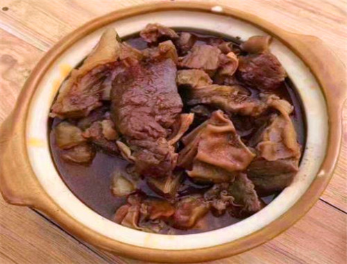 众品牛高压锅焖牛肉