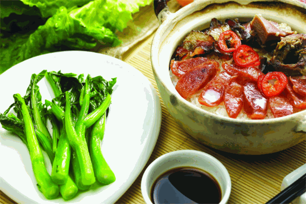 禾舀煲仔饭加盟