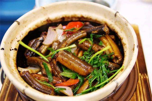 帥小宝煲仔饭加盟