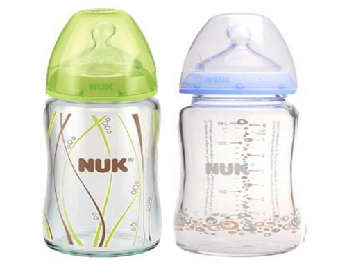 NUK奶瓶