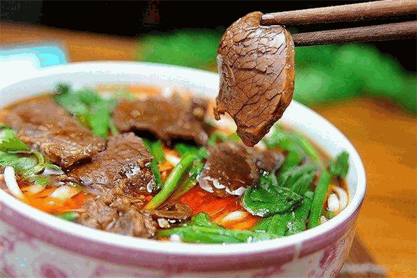 象天下骨汤牛肉粉