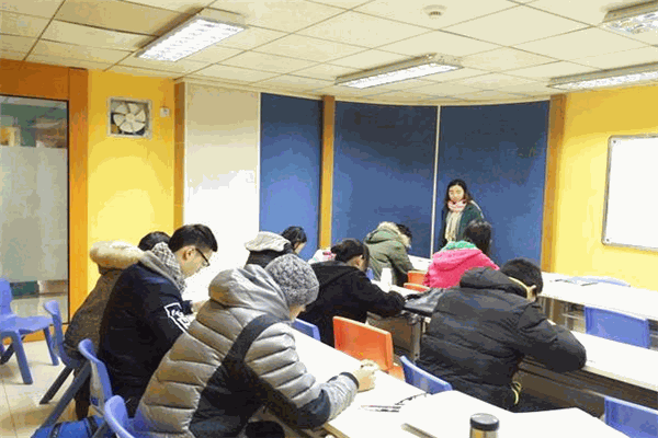 女皇教育加盟
