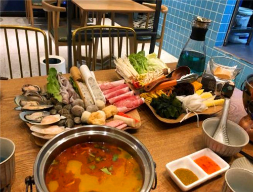 蓝点鳐泰餐厅