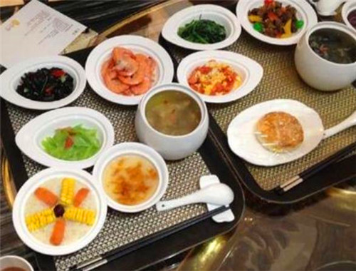 红墙月子餐