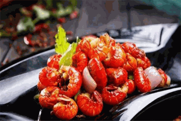 小李子油焖大虾