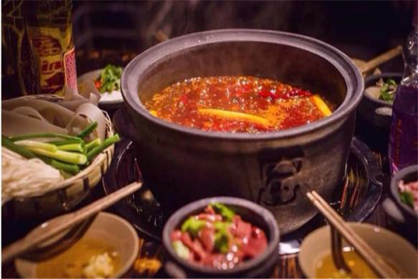 倾品火锅串串香