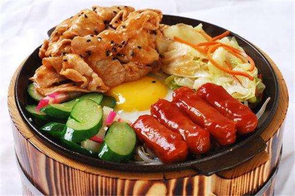 饱嗝庄木桶饭