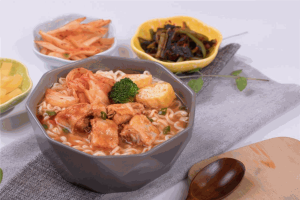 宜百味泡面食堂