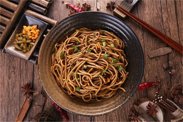 罗氏牛肉热干面馆