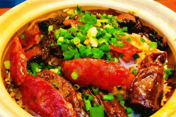 忠记煲仔饭加盟