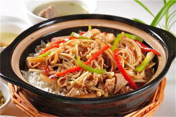 粤香肠粉煲仔饭加盟