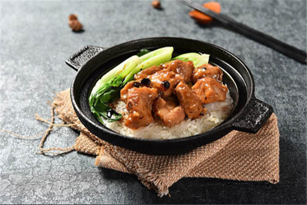 寻煲记煲仔饭加盟