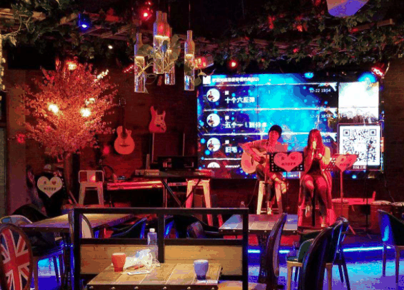 庞客音乐餐吧