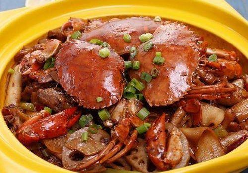鲜嘴肉蟹煲加盟