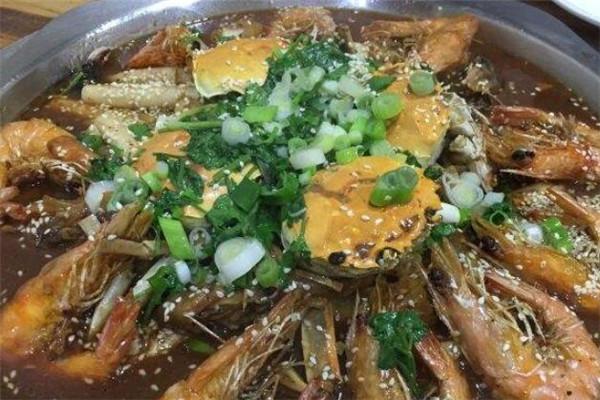 胖胖哒肉蟹煲加盟
