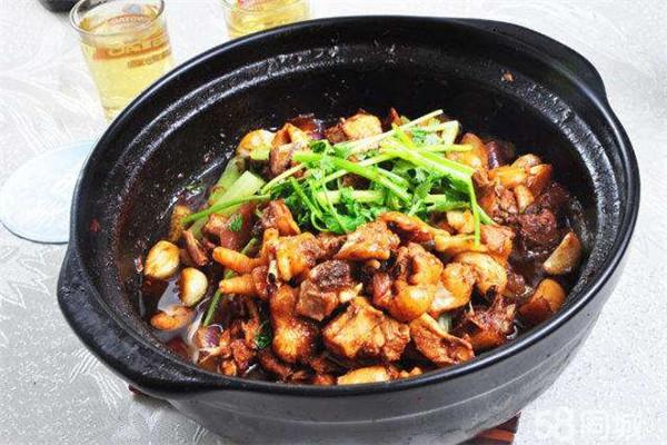 八宝吉香辣鸡煲加盟