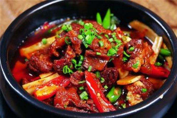 一品香鸡煲加盟