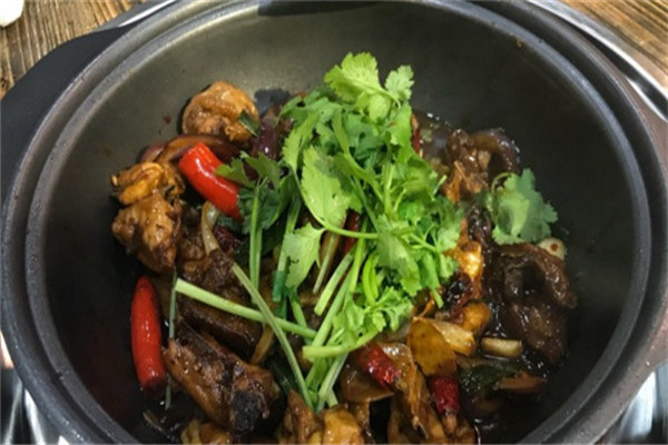 园林记鸡煲加盟