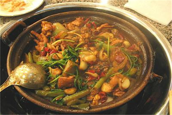味王清远鸡煲加盟