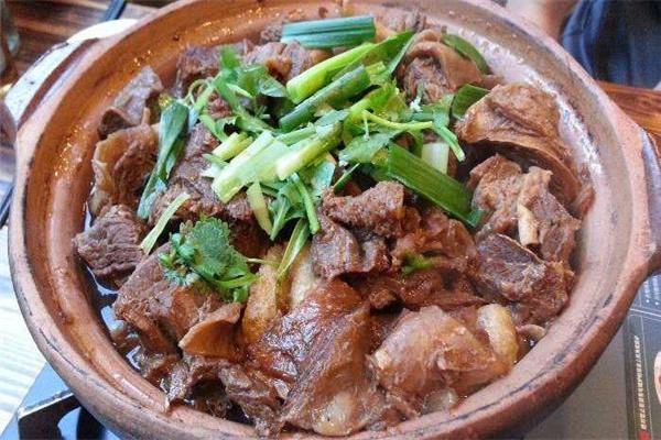 九记牛杂煲加盟