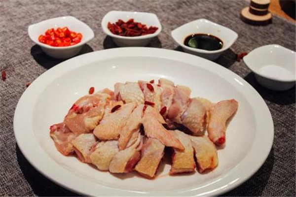 宝成顺清远脆香鸡煲