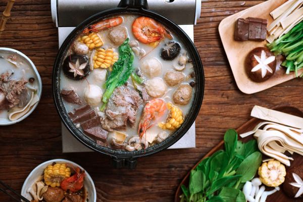 咸肉菜饭骨头煲火锅