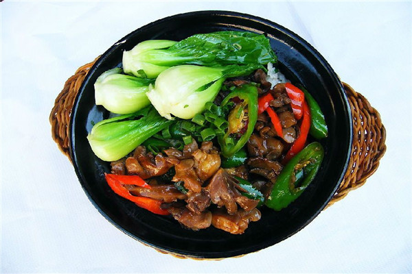 秧苗青青煲仔饭