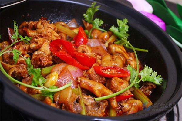 物鲜鸡煲火锅加盟