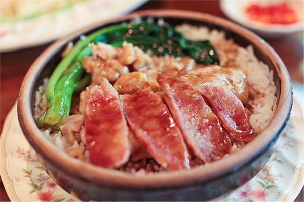煲口福煲仔饭加盟