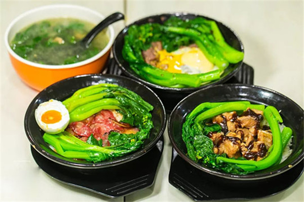 万家煲新派煲仔饭加盟