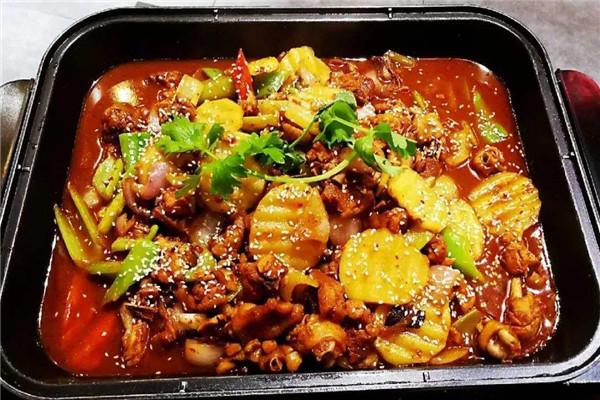 鸡煲烤鱼火锅店加盟