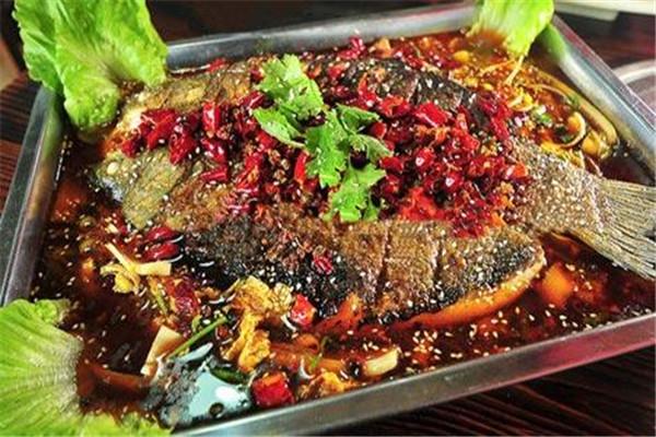 鸡煲烤鱼火锅店加盟