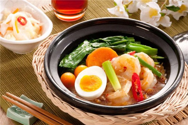 坤记煲仔饭加盟