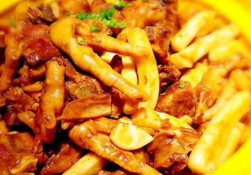 巧嘴肉蟹煲加盟