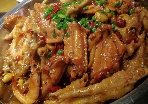 酱厨哥阿二肉蟹煲加盟