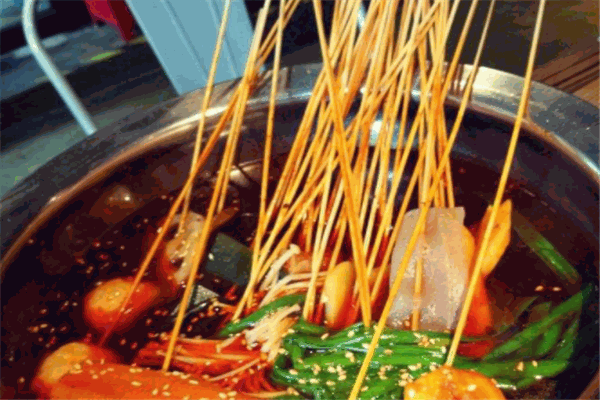 阿卜饭团烧串串香