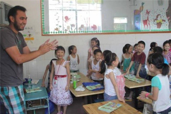 欢乐世界幼儿英语加盟